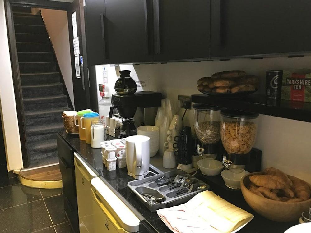 展苑4号酒店 伦敦 外观 照片